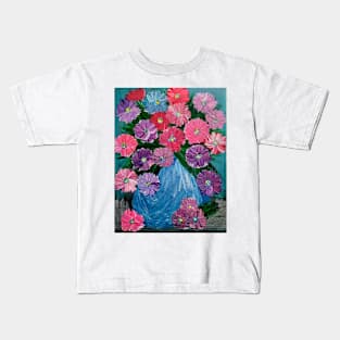 abstract flowers in purple and pink glass vase Kids T-Shirt